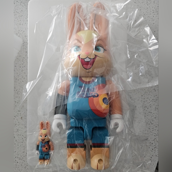 NIB Bearbrick x Space Jam: A New Legacy Rabbrick Lola Bunny 100% & 400% Set - Picture 12 of 12